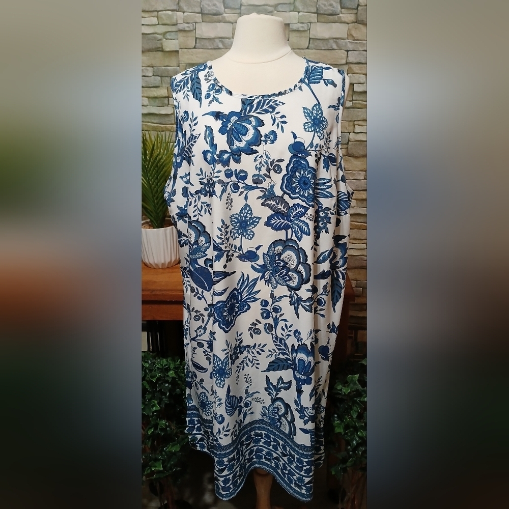 🪻Shein Curve 3X Floral Blue and White Sleeveless Shift‎ Dress Whimsigoth